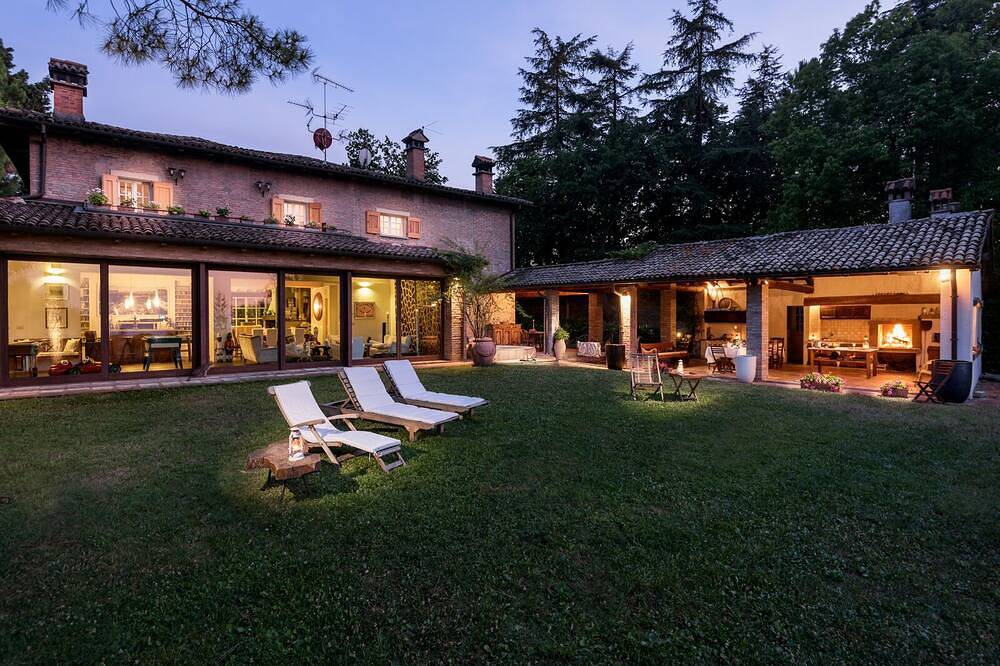 Splendid Villa Monte Quercione in Zola Predosa, Bologna Provinz