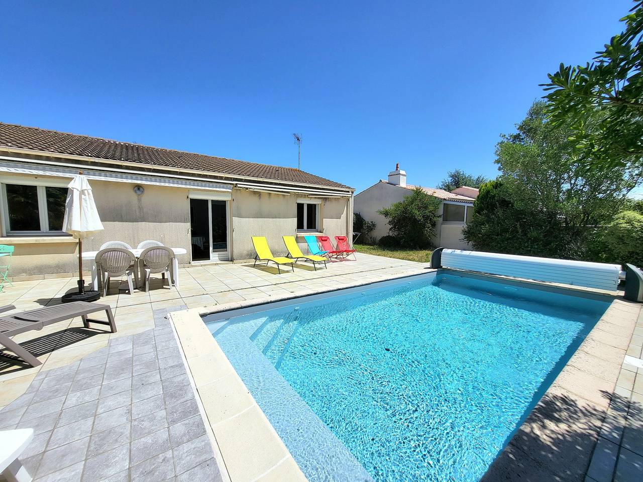 Agreable Maison 2 Chambres Avec Pisicine Et Stationnement Dans Un Quartier Calme in Château-d'Olonne, Les Sables-d'Olonne