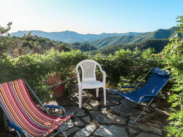 Appartamento intero, Olivo in Vendone, Riviera di Ponente