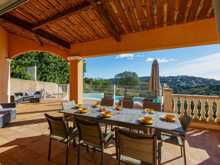 Location de vacances pour 8 personnes, avec terrasse et jardin dans Golf Bluegreen Sainte-Maxime - 2