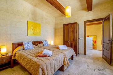 Villa for 16 People in Ghasri, Gozo, Photo 1