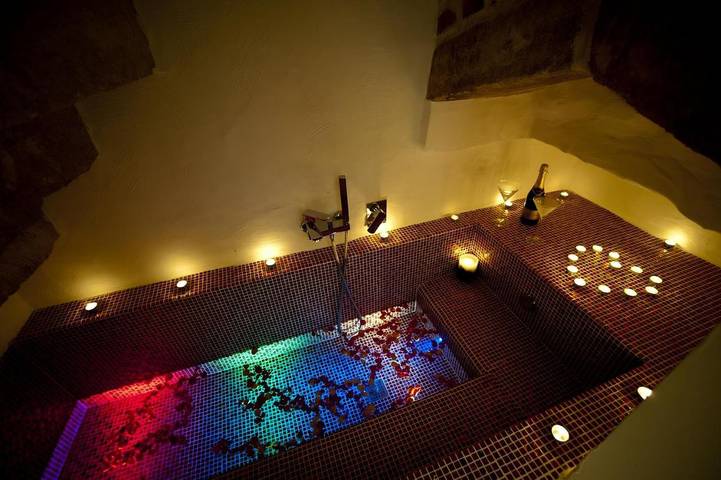 Appartamento per 9 persone, con giardino e idromassaggio nonché sauna e piscina a Sannicola