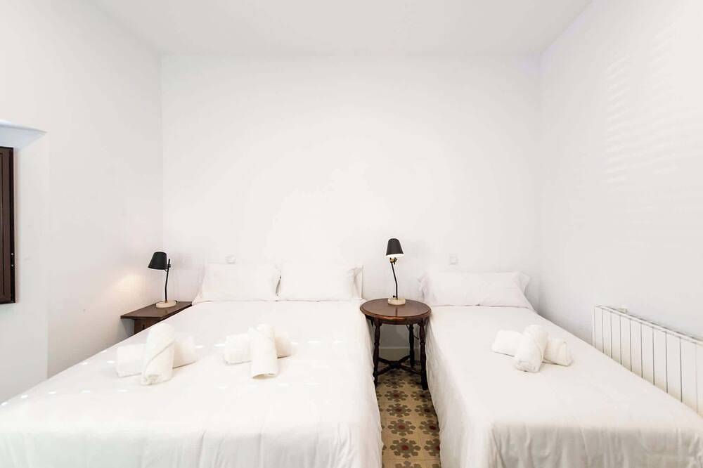 16th-Century Masia with Pool and Chapel in Argentona, Costa del Maresme