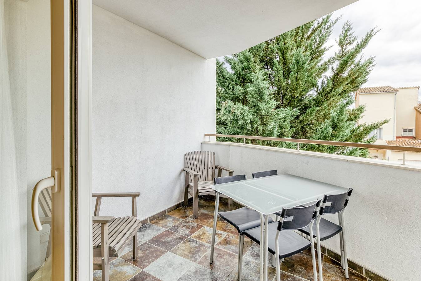 Geheel appartement, Vakantiewoning 'Aquamarina 103' met gedeeld zwembad, terras & Wi-Fi in Santa Margarida, Roses