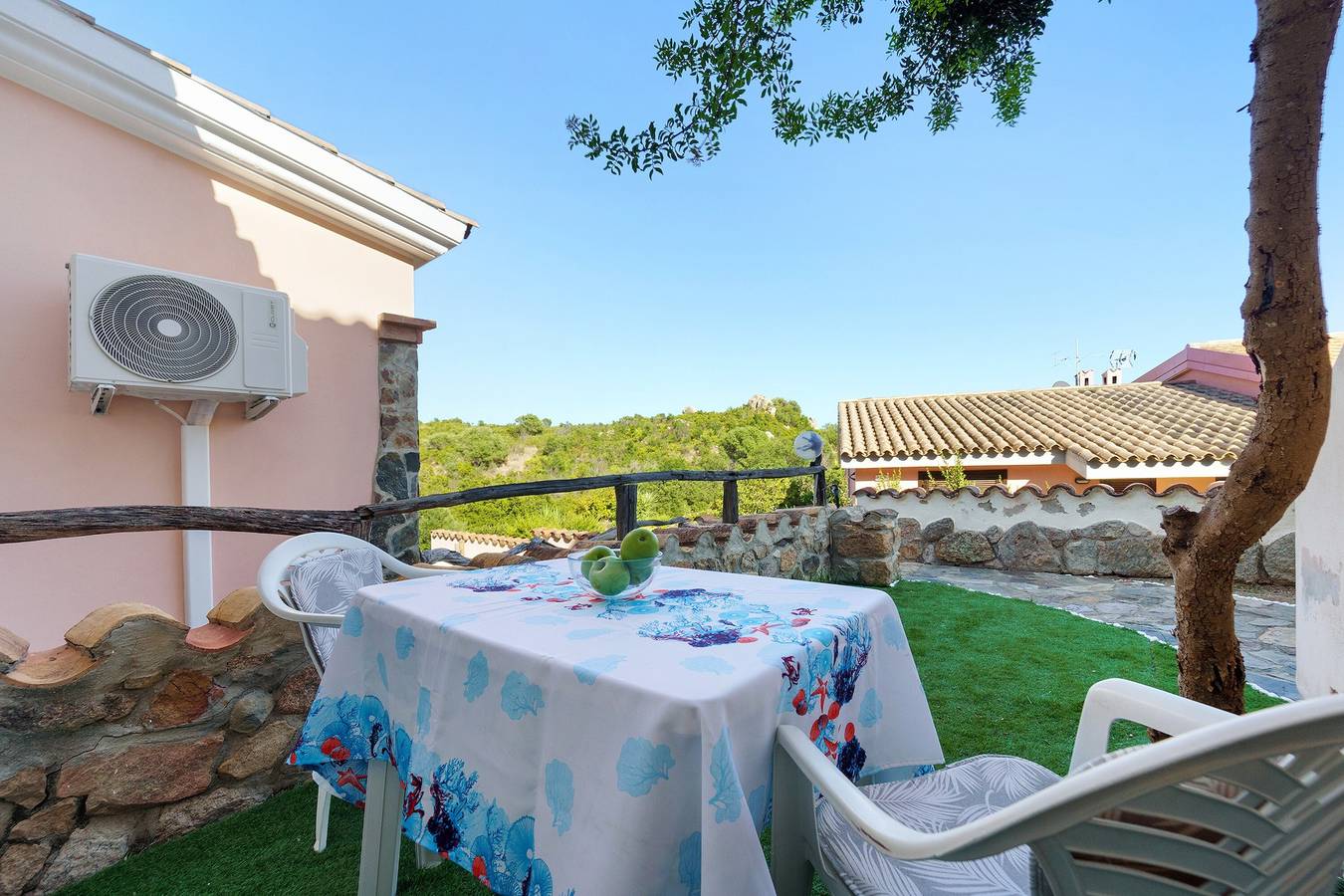 Raffinierte Villa an der Costa Rei mit Panoramablick in Costa Rei, Muravera