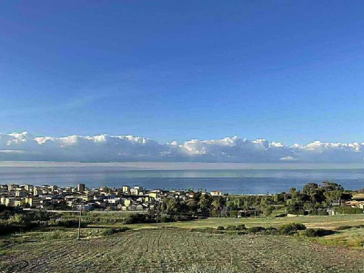 Appartamento per 5 persone, con Balcone e Terrazza nonché Piscina e Panorama a Falerna