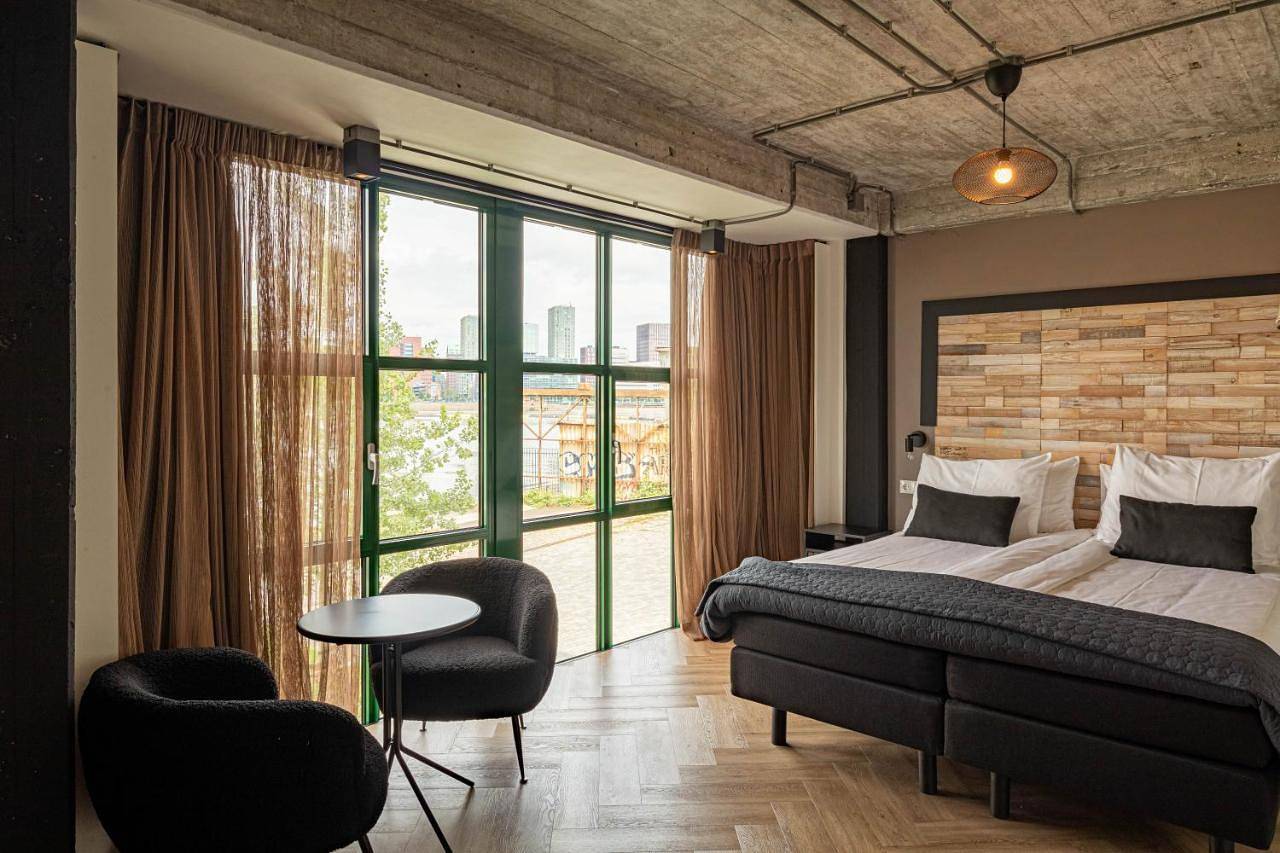 Double Room with Balcony in Rotterdam, Zuid-Holland