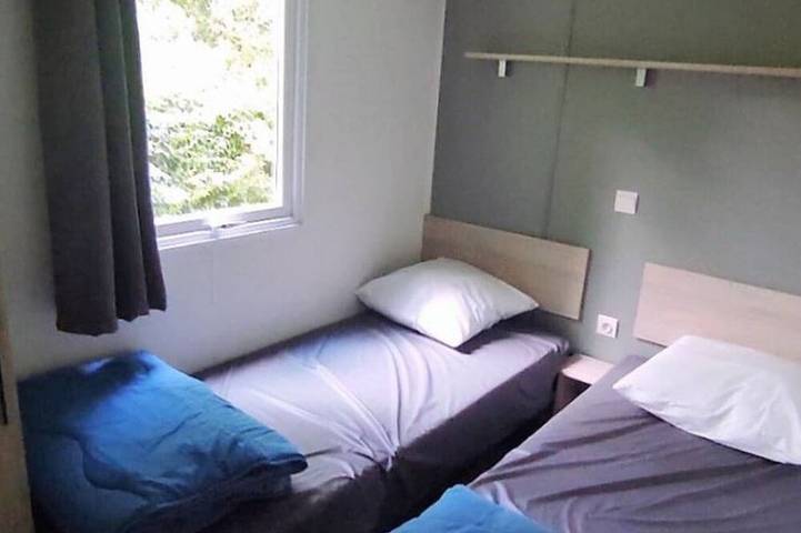 Mobil home pour 4 personnes dans Office De Tourisme Challes Les Eaux - 3