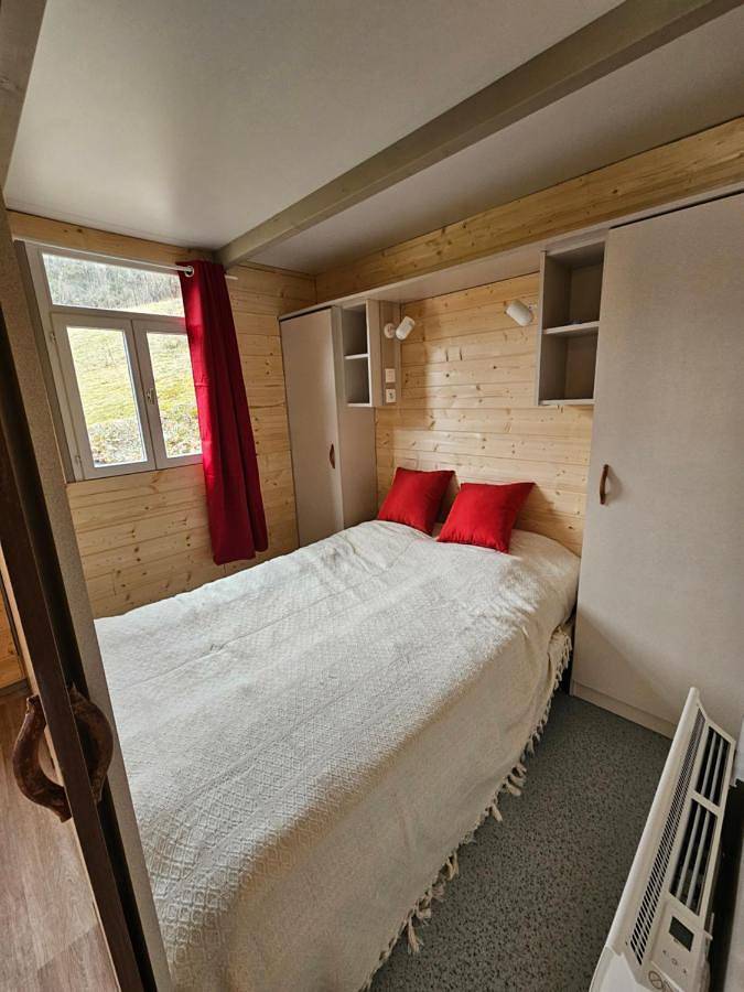 Gîte pour 3 personnes, avec jardin et vue à Treschenu-Creyers - 3
