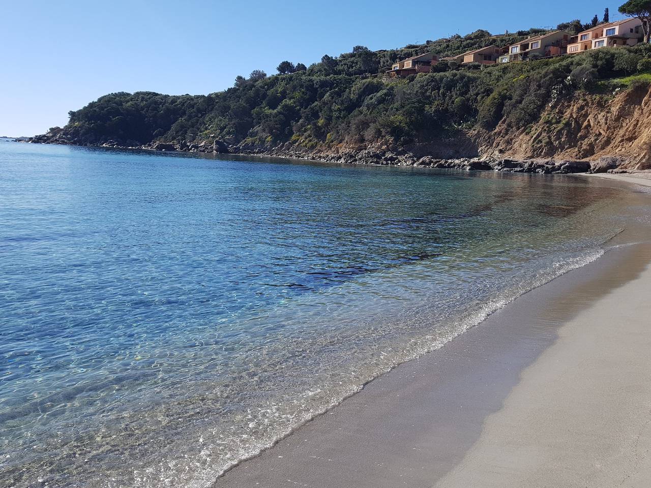 Casa vista mare vicino alla spiaggia – Casa Accu is Prezzus F in Punta Molentis, Simius