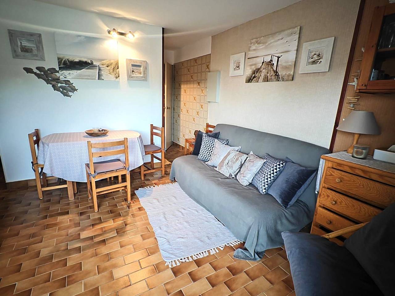 Appartement entier, Saint Cyprien T2 proche plage avec piscine et parking in Saint-Cyprien, Côte d'Améthyste