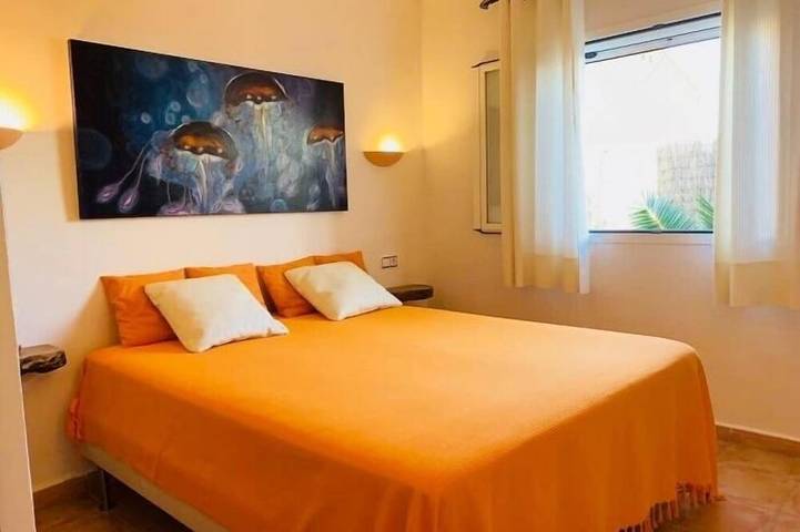 Villa pour 6 personnes, avec jardin ainsi que piscine et balcon à Cala Romantica - 3