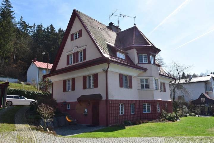 Ferienhaus für 2 Personen, mit Ausblick und Terrasse sowie Garten in Marienbad