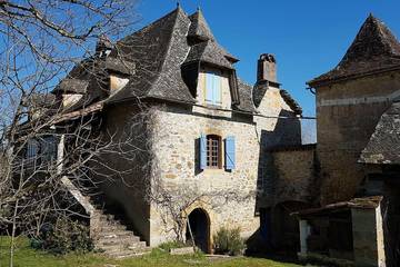 Gîte pour 10 personnes, avec jardin et terrasse à Naussac