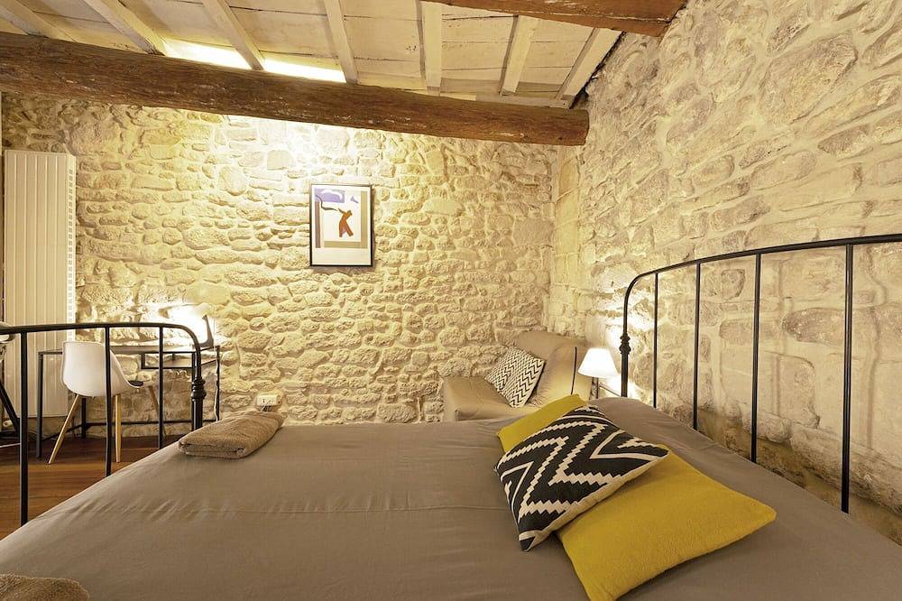 Ganze Wohnung, Neu! Charmante Wohnung im historischen Zentrum von Uzès in Uzès, Nimes und Umgebung