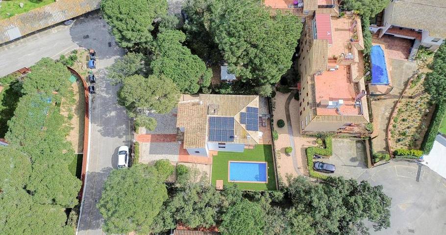 Villa pour 9 personnes, avec jardin ainsi que piscine et balcon dans Calella de Palafrugell - 2