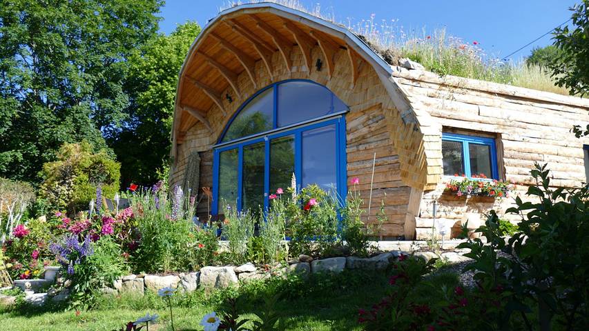 Gîte pour 4 personnes, avec sauna ainsi que terrasse et jardin à Geishouse