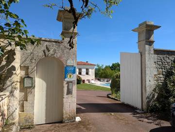 Bed And Breakfast para 3 Pessoas em Magnac-sur-Touvre, Nouvelle-Aquitaine, Foto 3