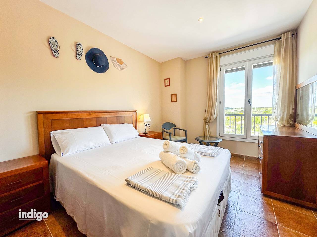 Apartamento inteiro, Apartamento de férias para 6 pessoas com piscina infantil in Urbanizacion Costa Esuri, Ayamonte