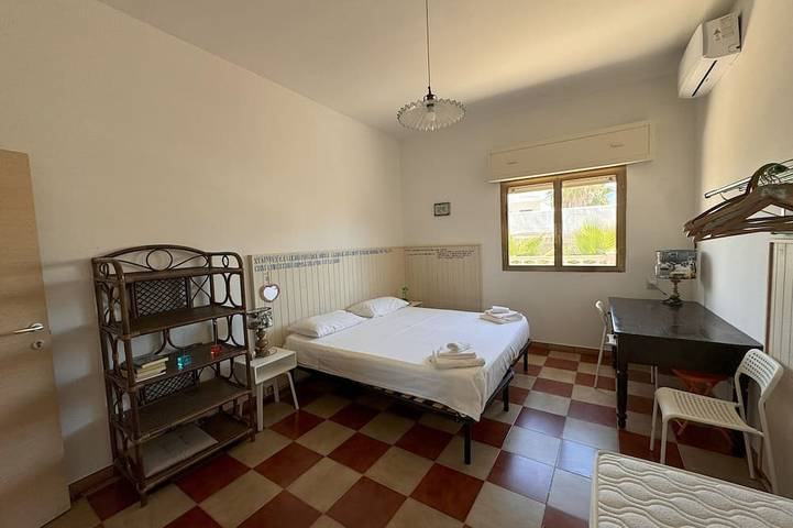 Ferienwohnung für 7 Personen, mit Garten in Torre Colimena - 2