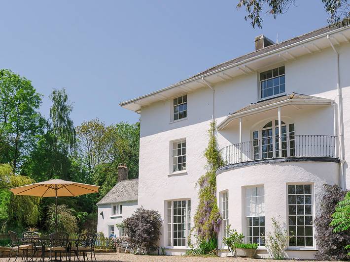 Cottage for 22 people, with garden in Devon