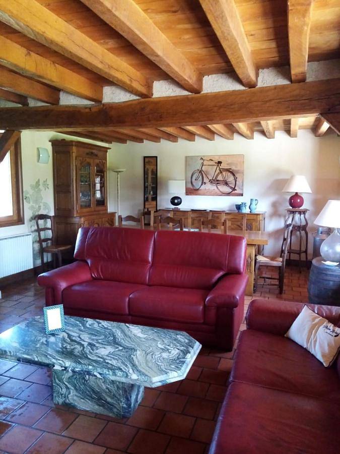 Three-Bedroom Villa in Saint-Philbert-sur-Risle, Région de Bernay