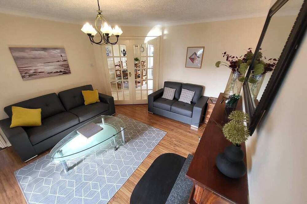 Mulberry House - Modern Family Retreat in Sligo, County Sligo