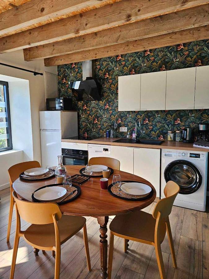 Location de vacances pour 7 personnes, avec terrasse à Saint-Amand-sur-Sèvre - 2