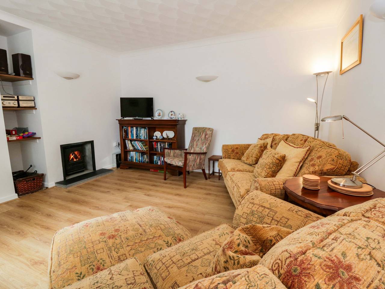 No.1 Vanderhoof Way in Saundersfoot, Pembrokeshire