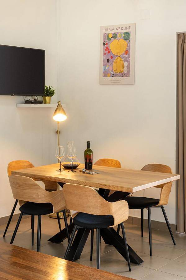 Villa pour 8 personnes, avec piscine et jardin, animaux acceptés à Bol - 4