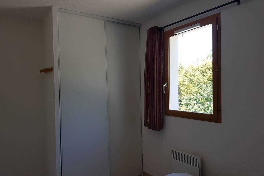 Appartement entier, T2 proche des Thermes, du village et du supermarché in Montbrun-les-Bains, Région de nyons