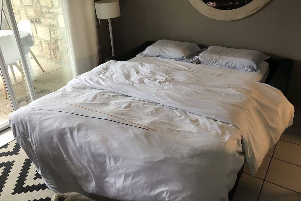 Appartement entier, Carnac Plage- Appart. T2 ground floor. private residence.Wifi. parking in Carnac, Côte des Mégalithes
