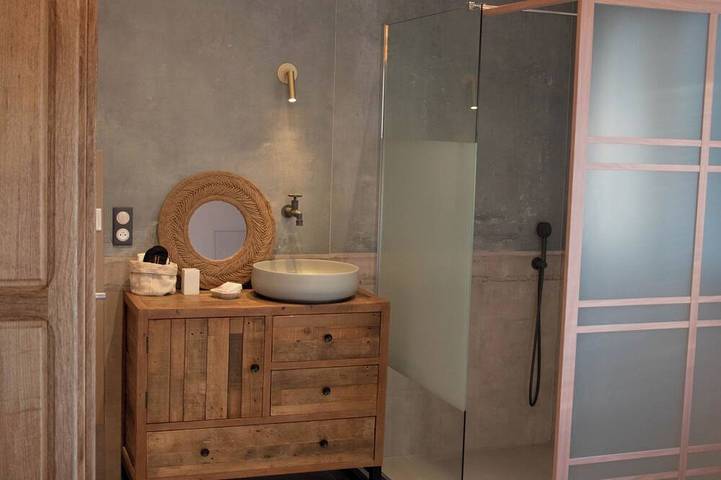 Chambre d’hôte pour 2 personnes, avec Jacuzzi et Jardin ainsi que Piscine et Sauna à La Cadière-d'Azur - 4