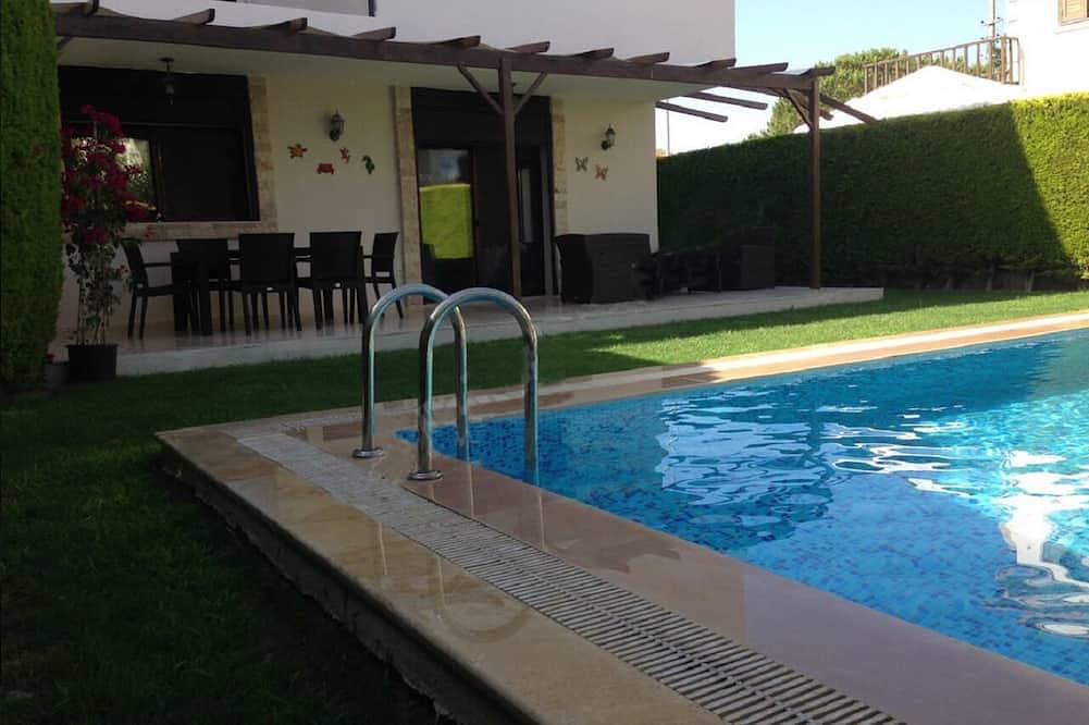 Çeşme Alaçatı'da Lüx Villa ! in Alacati, Turkse Egeïsche Zee