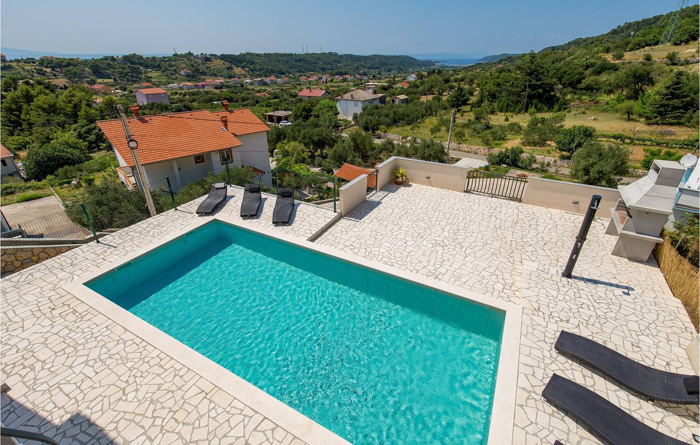 Ferienhaus für 10 Personen mit Pool in Palit, Rab