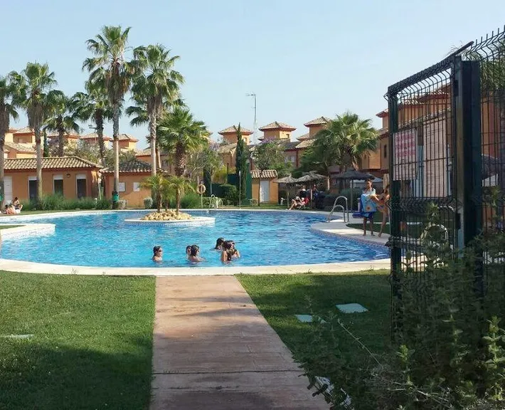 Casa de vacaciones para 10 personas, con balcón y piscina - 1