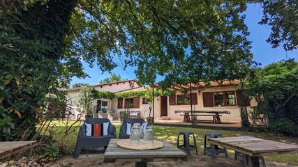 Cottage pour 10 personnes, avec jardin à Parempuyre