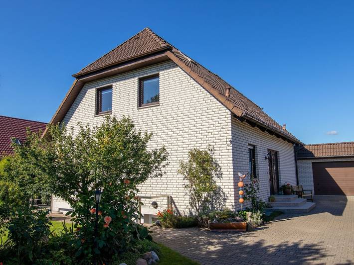 Ferienwohnung für 3 Personen, mit Terrasse und Garten in Niepars