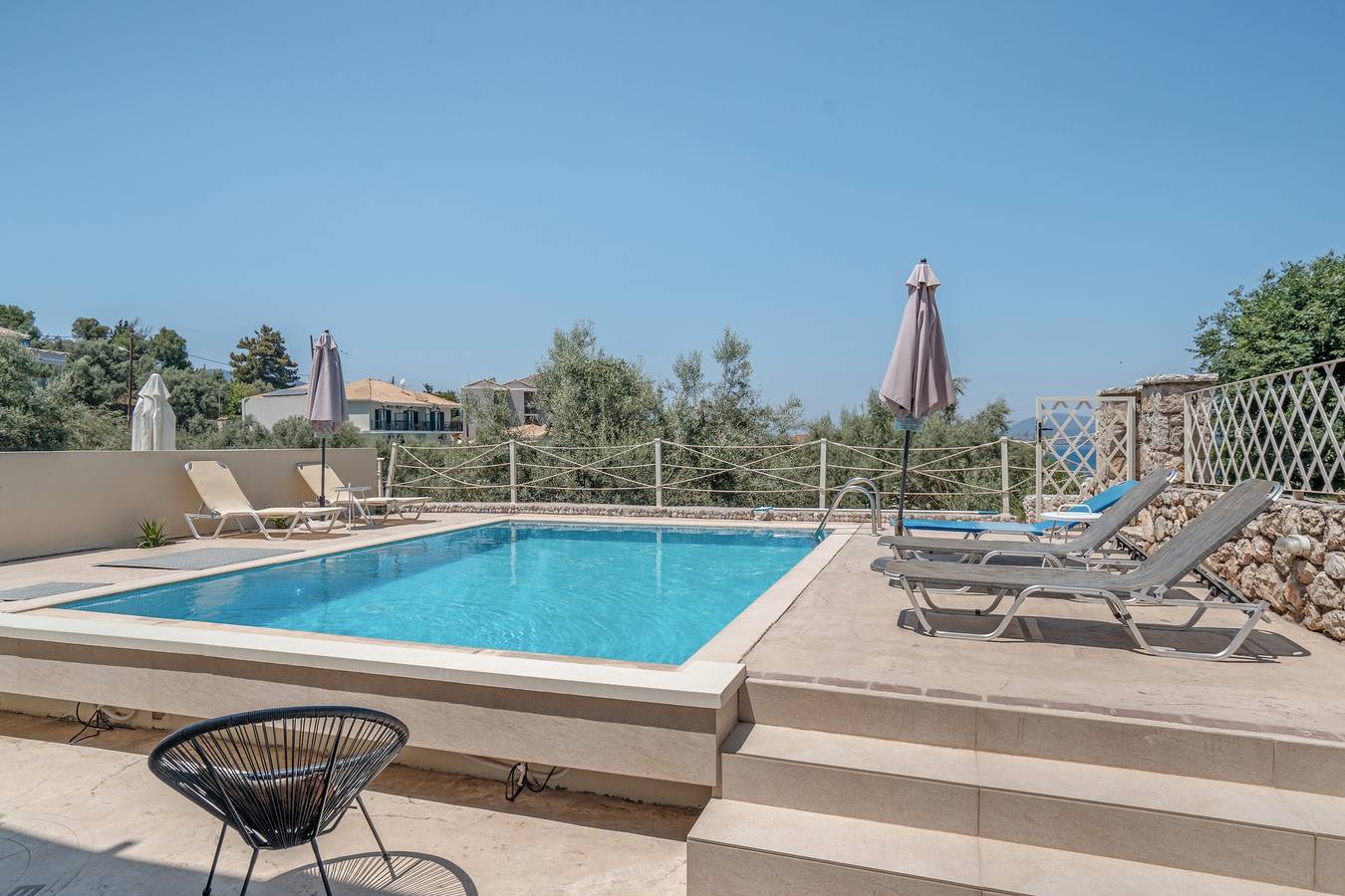 Appartement entier, Appartement 'Anastasia' avec vue sur la mer, Wi-Fi et climatisation in Nikiana, Alexandros