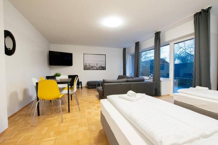Ferienwohnung für 4 Personen, mit Balkon und Terrasse sowie Garten und Ausblick in Meerbusch - 3