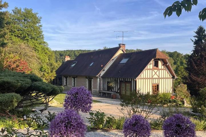 Gîte pour 8 personnes, avec Terrasse et Jardin