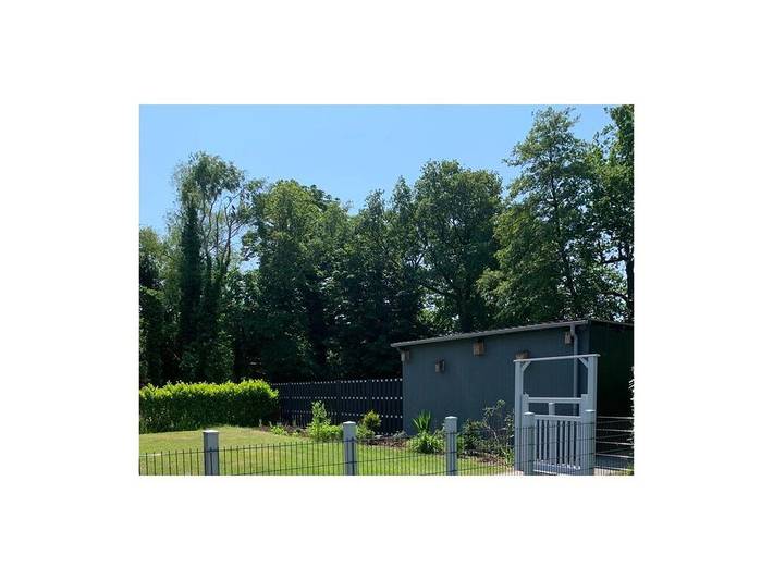 Ferienhaus für 3 Personen, mit Terrasse und Garten in Zetel