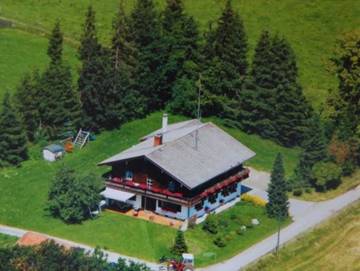 Ferienwohnung für 5 Personen, mit Garten und Balkon sowie Ausblick, kinderfreundlich in Miesbach