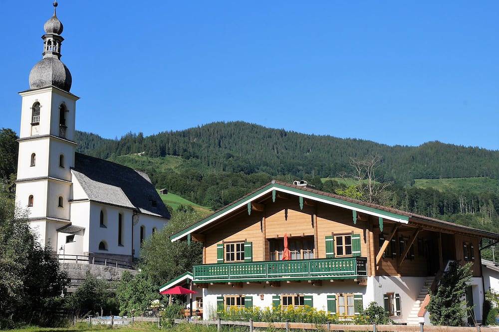 Holiday apartment in Upper Bavaria from £233 per night