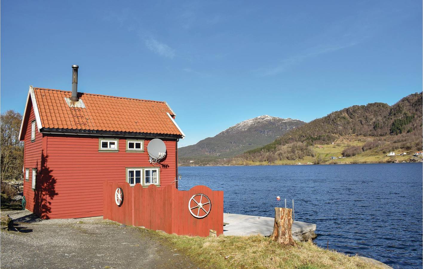 Ferienhaus für 6 Personen mit Terrasse in Vindafjord