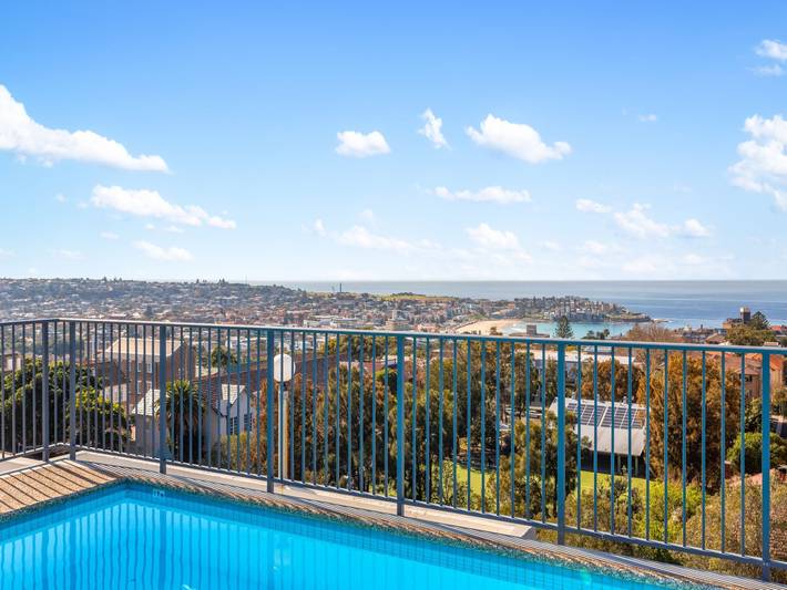 Ganze Wohnung, Bondi Studio Apartment with Pool & Rooftop Views in Bondi, Sydney