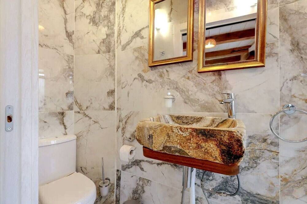 Apartamento inteiro, Elegant Studio in Heritage Home - Private Terrace in Victoria (Malta), Gozo (Malta)
