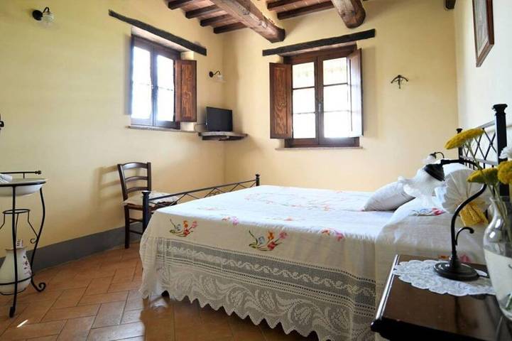 Terre di Giano Private Pool and View, Umbria in Paciano, Perugia Province