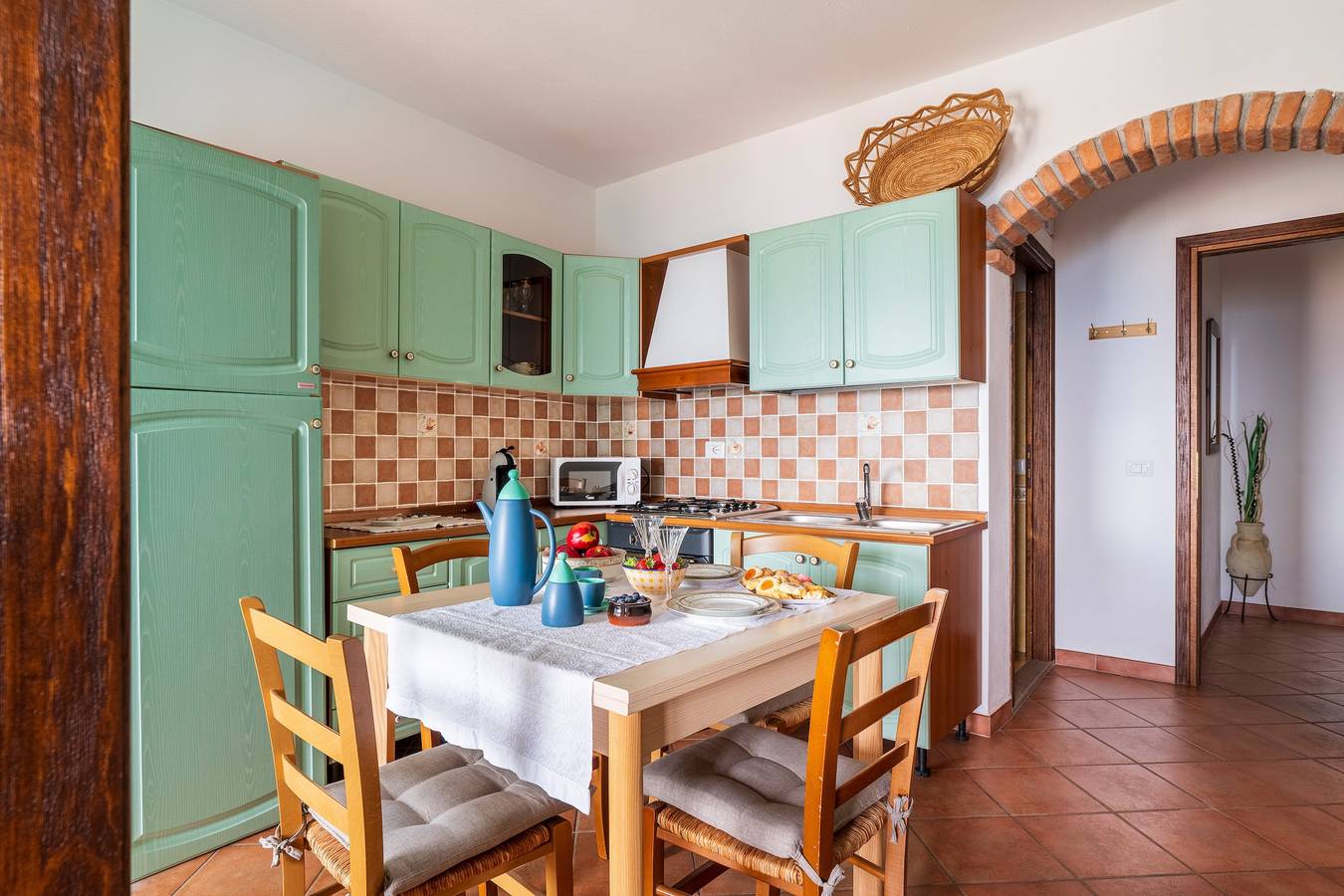 Appartement entier, Appartement 'Su Cilleri E Silbiu 2' avec terrasse privée, Wi-Fi et climatisation in Baunei, Province de Ogliastra