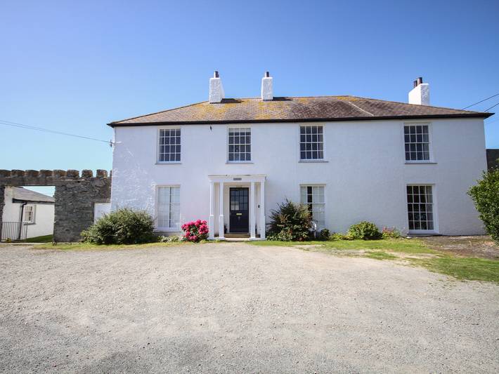 Cottage for 6 people, with Garden in Trearddur Bay